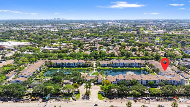 2640 S University Dr 111, Davie, FL 33328