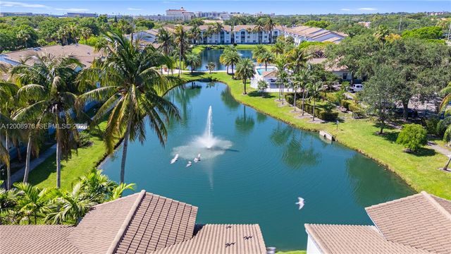 2640 S University Dr 111, Davie, FL 33328