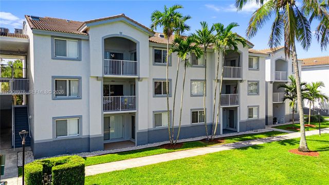 2640 S University Dr 111, Davie, FL 33328