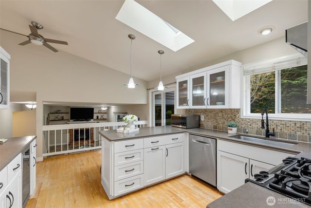 7918 115th Avenue SE, Newcastle, WA 98056