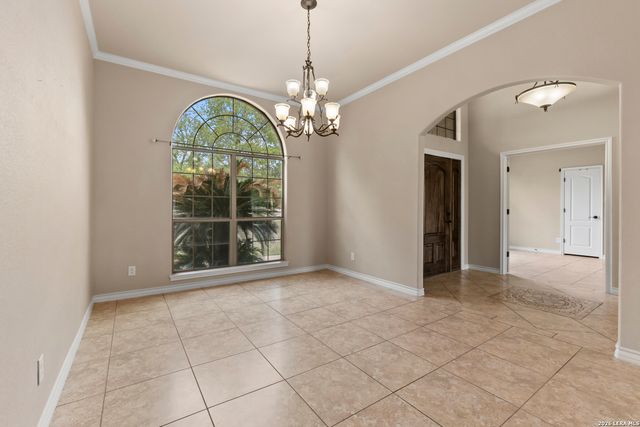 140 Legacy Trail Dr, La Vernia, TX 78121
