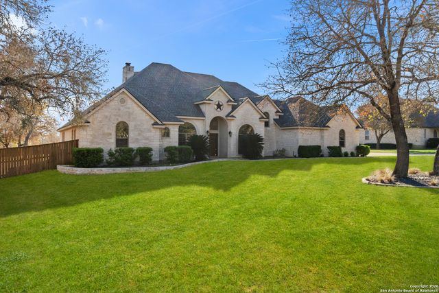 140 Legacy Trail Dr, La Vernia, TX 78121