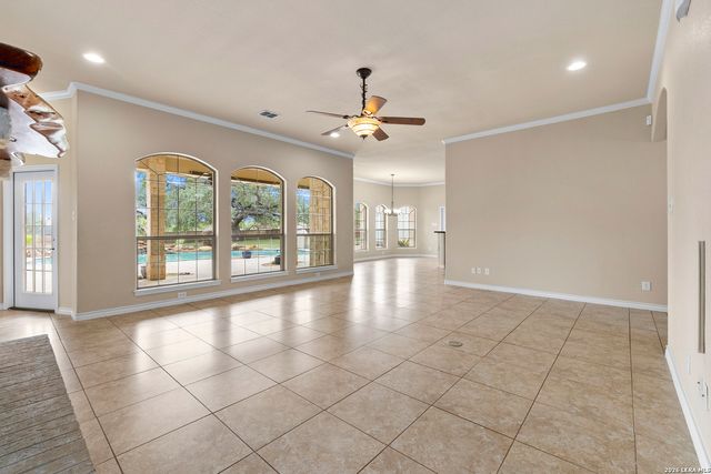 140 Legacy Trail Dr, La Vernia, TX 78121