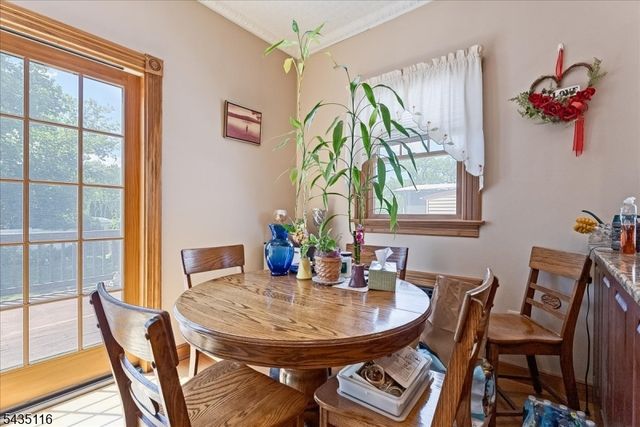 39 South Ave, Cranford Twp., NJ 07016