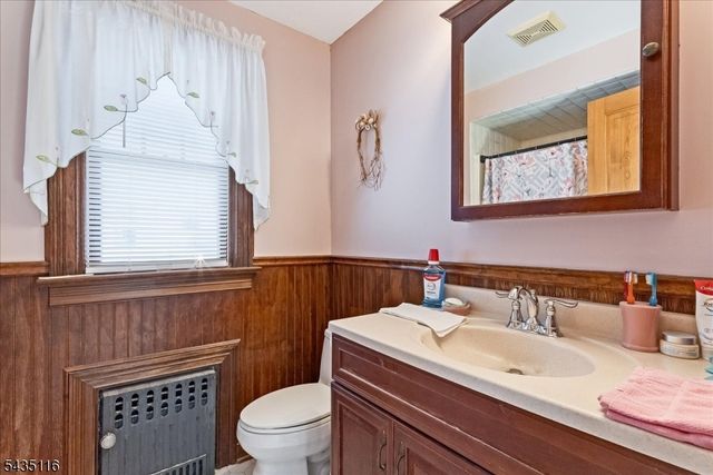 39 South Ave, Cranford Twp., NJ 07016