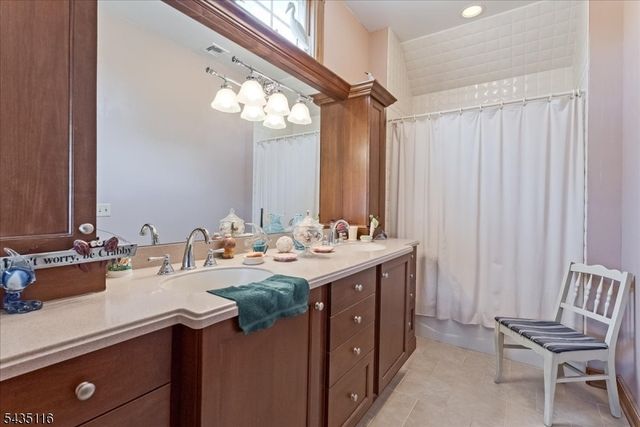 39 South Ave, Cranford Twp., NJ 07016