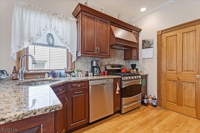 39 South Ave, Cranford Twp., NJ 07016