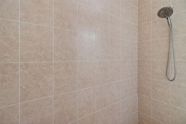 650 ARBOR LANE, Largo, FL 33770