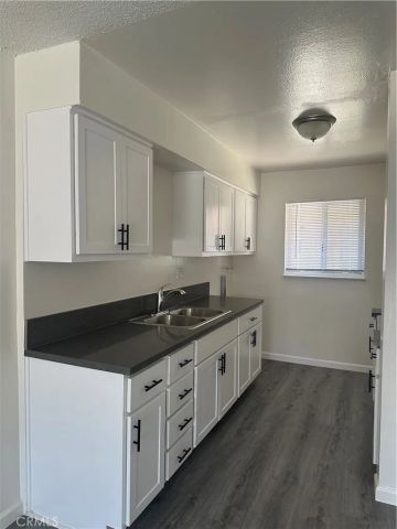 1617 Cedar, Santa Ana, CA 92707