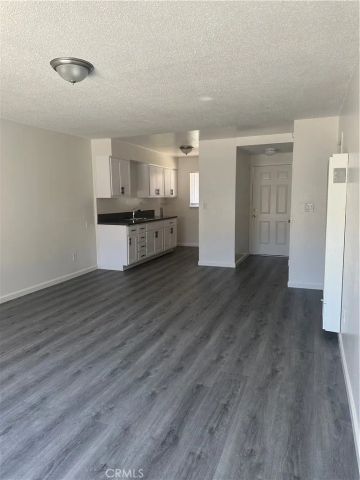 1617 Cedar, Santa Ana, CA 92707