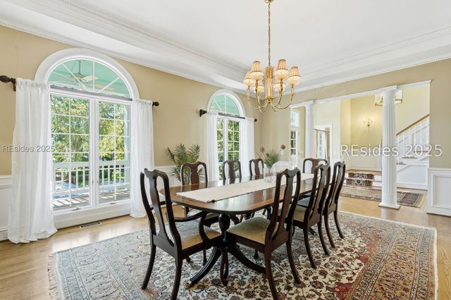 100 Harbour Psge, Hilton Head Island, SC 29926