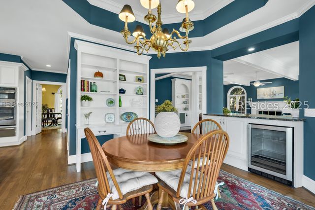 100 Harbour Psge, Hilton Head Island, SC 29926