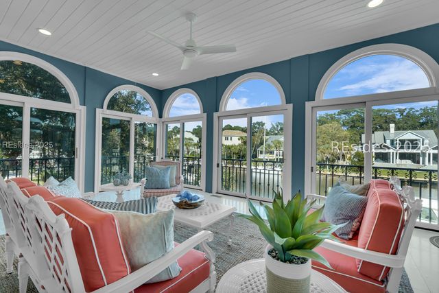 100 Harbour Psge, Hilton Head Island, SC 29926