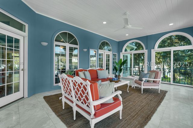 100 Harbour Psge, Hilton Head Island, SC 29926