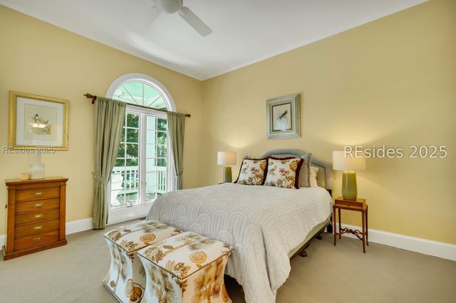 100 Harbour Psge, Hilton Head Island, SC 29926