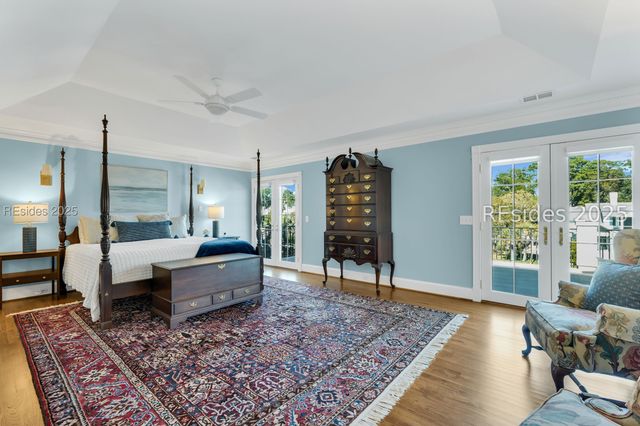 100 Harbour Psge, Hilton Head Island, SC 29926