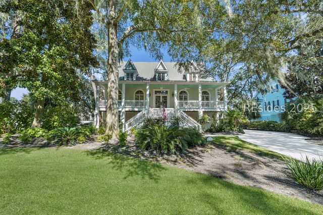 100 Harbour Psge, Hilton Head Island, SC 29926
