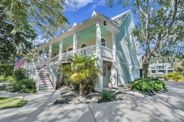 100 Harbour Psge, Hilton Head Island, SC 29926