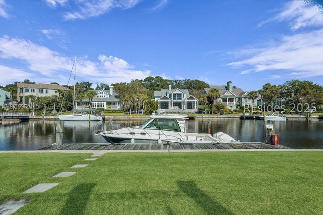 100 Harbour Psge, Hilton Head Island, SC 29926