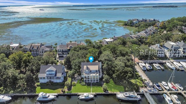 100 Harbour Psge, Hilton Head Island, SC 29926