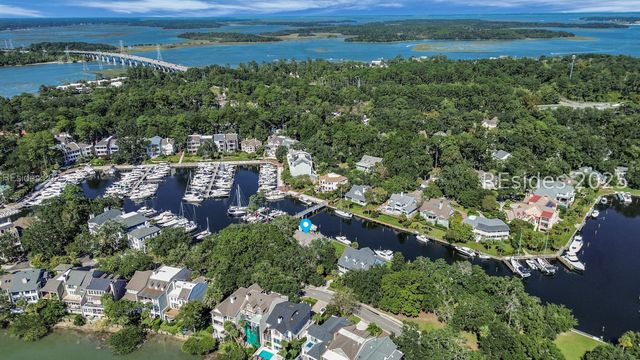 100 Harbour Psge, Hilton Head Island, SC 29926