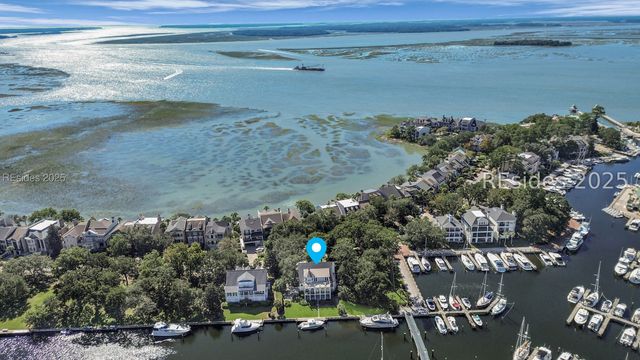 100 Harbour Psge, Hilton Head Island, SC 29926