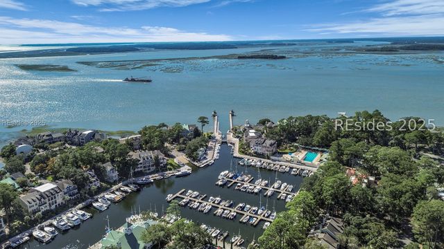 100 Harbour Psge, Hilton Head Island, SC 29926