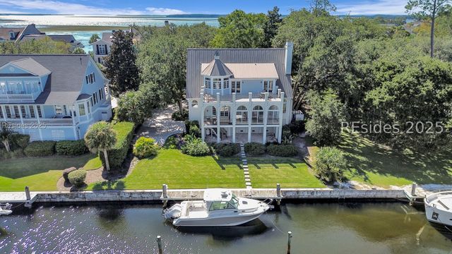 100 Harbour Psge, Hilton Head Island, SC 29926