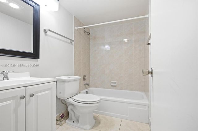 186 Ventnor L L, Deerfield Beach, FL 33442