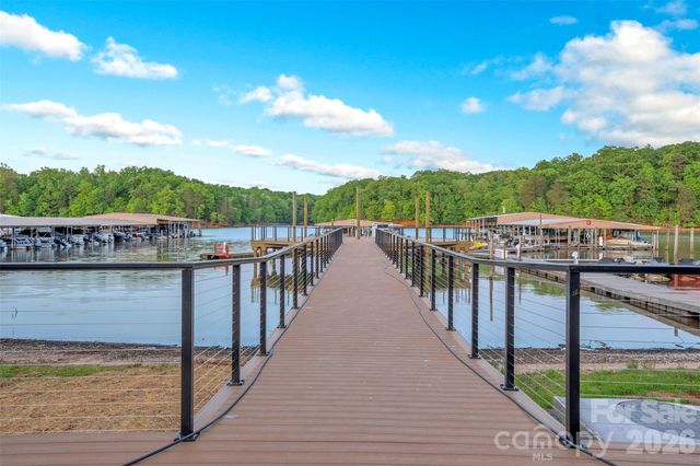 132 Shimmerlake Lane, Belmont, NC 28012