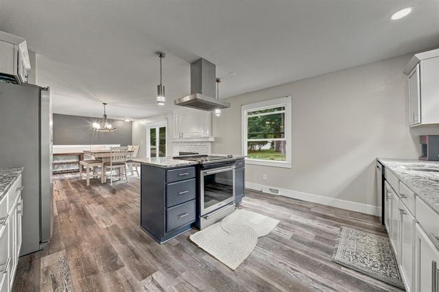 3717 Claymore Lane, Eau Claire, WI 54701