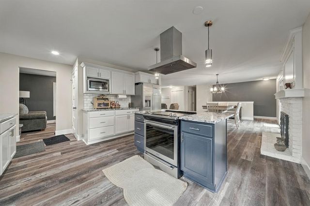 3717 Claymore Lane, Eau Claire, WI 54701