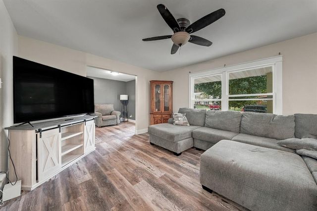 3717 Claymore Lane, Eau Claire, WI 54701