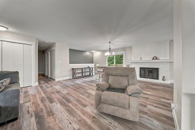 3717 Claymore Lane, Eau Claire, WI 54701