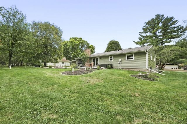 3717 Claymore Lane, Eau Claire, WI 54701