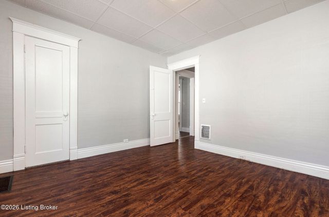 514 Winkler Ave, Louisville, KY 40208