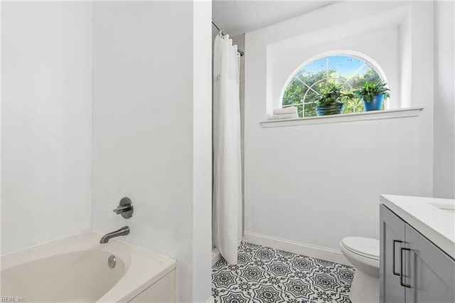 1277 Raynor DR, Virginia Beach, VA 23456