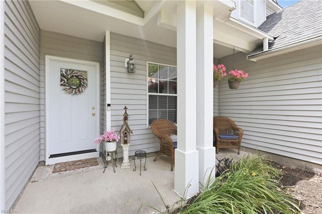 1277 Raynor DR, Virginia Beach, VA 23456