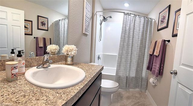 1213 NW 19th TER, Cape Coral, FL 33993