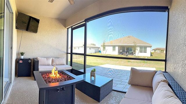 1213 NW 19th TER, Cape Coral, FL 33993