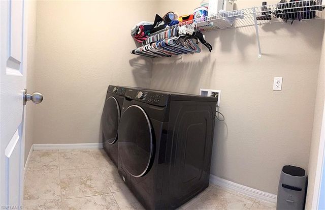 1213 NW 19th TER, Cape Coral, FL 33993