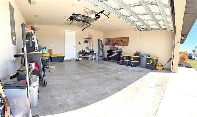 1213 NW 19th TER, Cape Coral, FL 33993