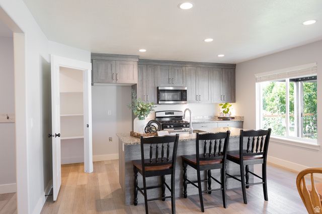 881 N 20 E, Santaquin, UT 84655