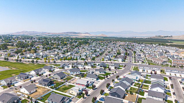 881 N 20 E, Santaquin, UT 84655