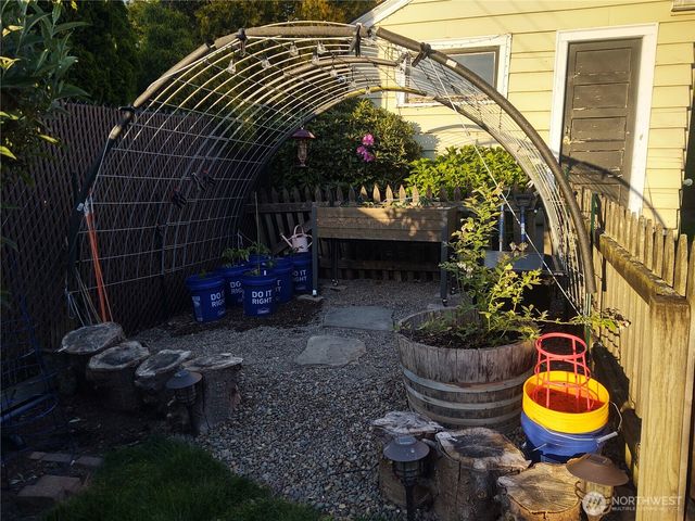 1523 Virginia Avenue, Everett, WA 98201