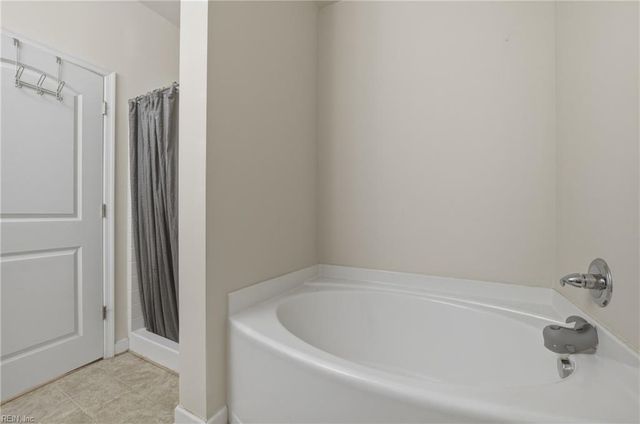 800 Haversham CLS, Chesapeake, VA 23320