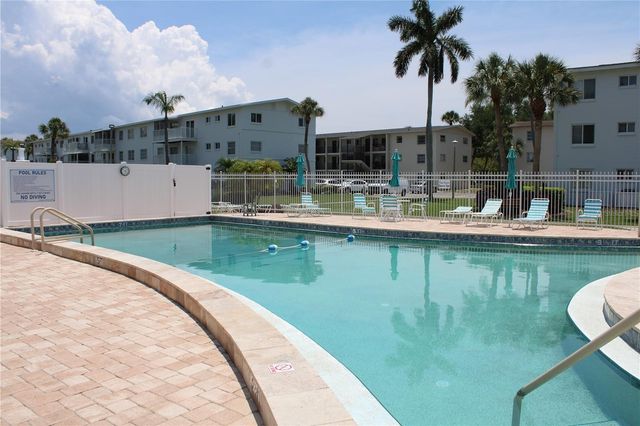 2423 60TH AVENUE W K29, Bradenton, FL 34207