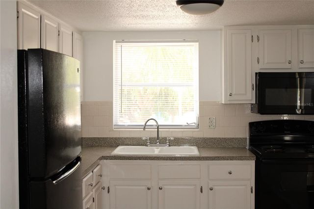 2423 60TH AVENUE W K29, Bradenton, FL 34207