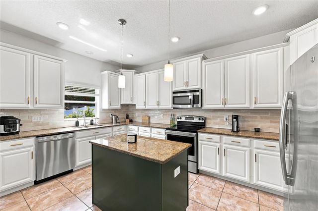 16613 MYRTLE SAND DRIVE, Wimauma, FL 33598