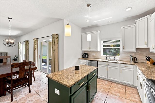 16613 MYRTLE SAND DRIVE, Wimauma, FL 33598